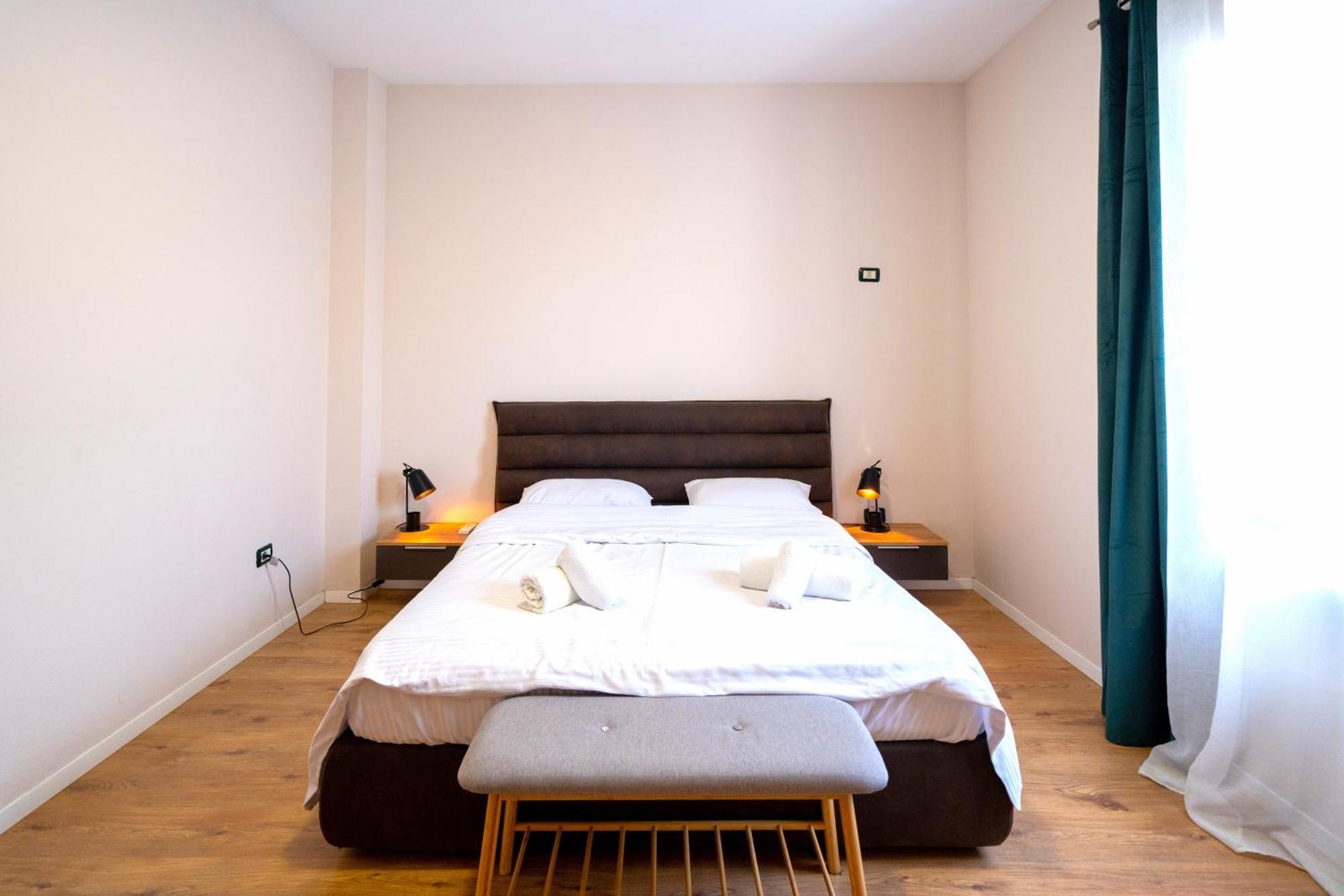Colorful Comfy Condo Central تيرانا المظهر الخارجي الصورة