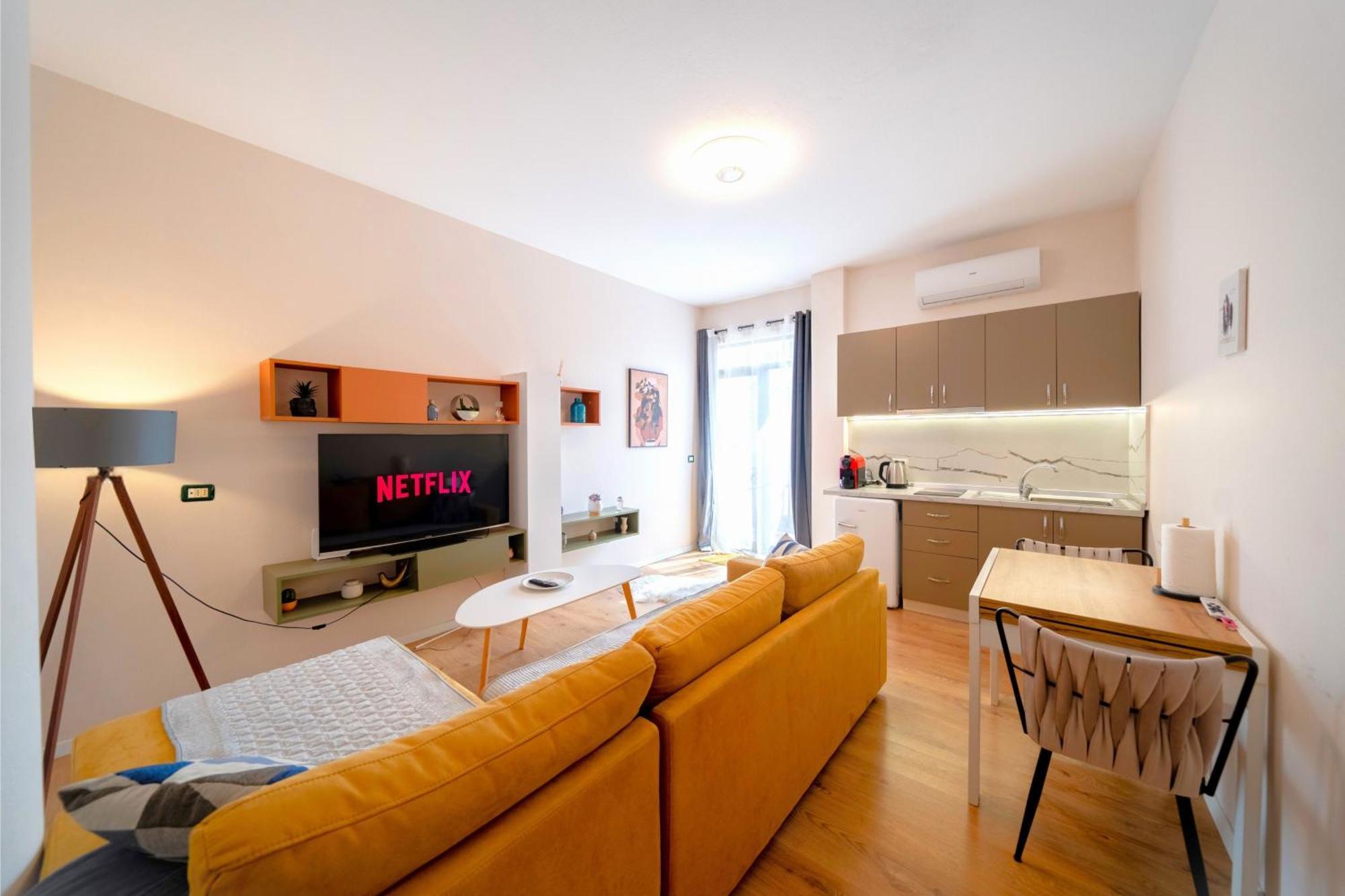 Colorful Comfy Condo Central تيرانا المظهر الخارجي الصورة